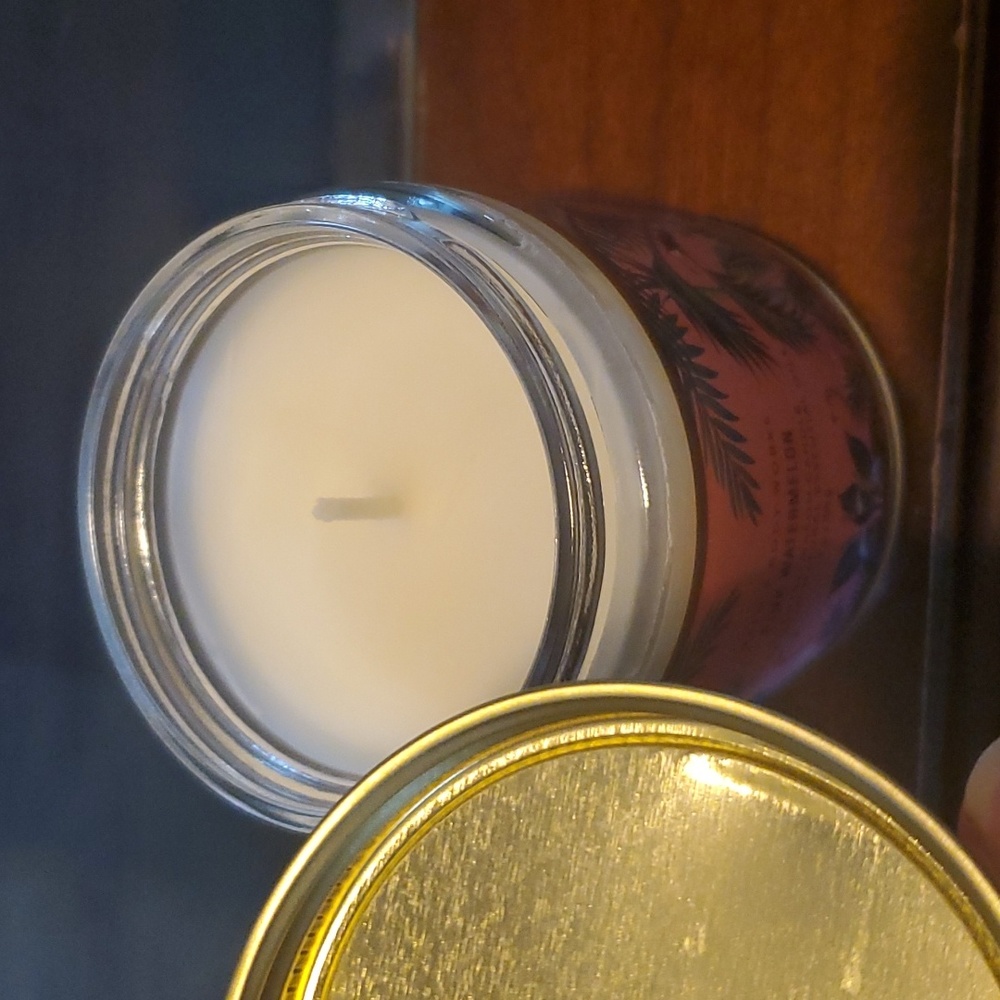 Bath and Body Works Pink watermelon ๐ Candle - Picture 3 of 4